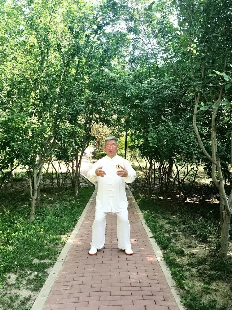 Tai Chi for Chronic Conditions: A Scientifically-Backed Path to Managing Hypertension and Diabetes