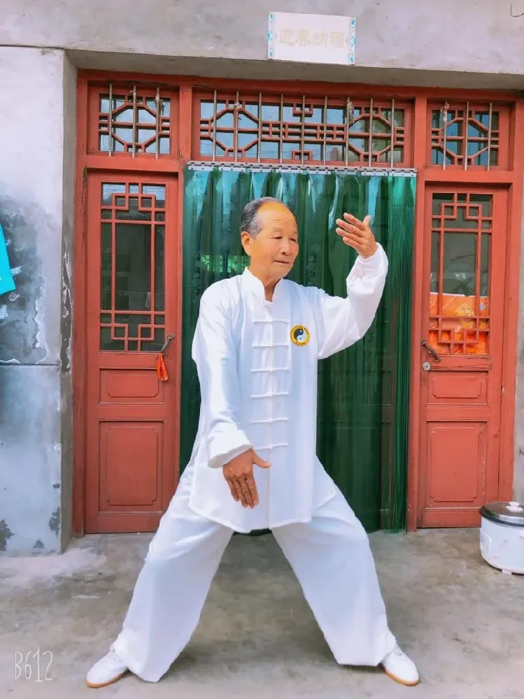 Tai Chi for Chronic Conditions: A Scientifically-Backed Path to Managing Hypertension and Diabetes
